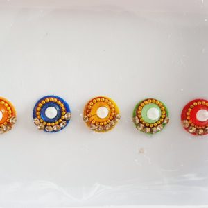 VRC125 Round Coloured Crystal Fancy Bindis   1